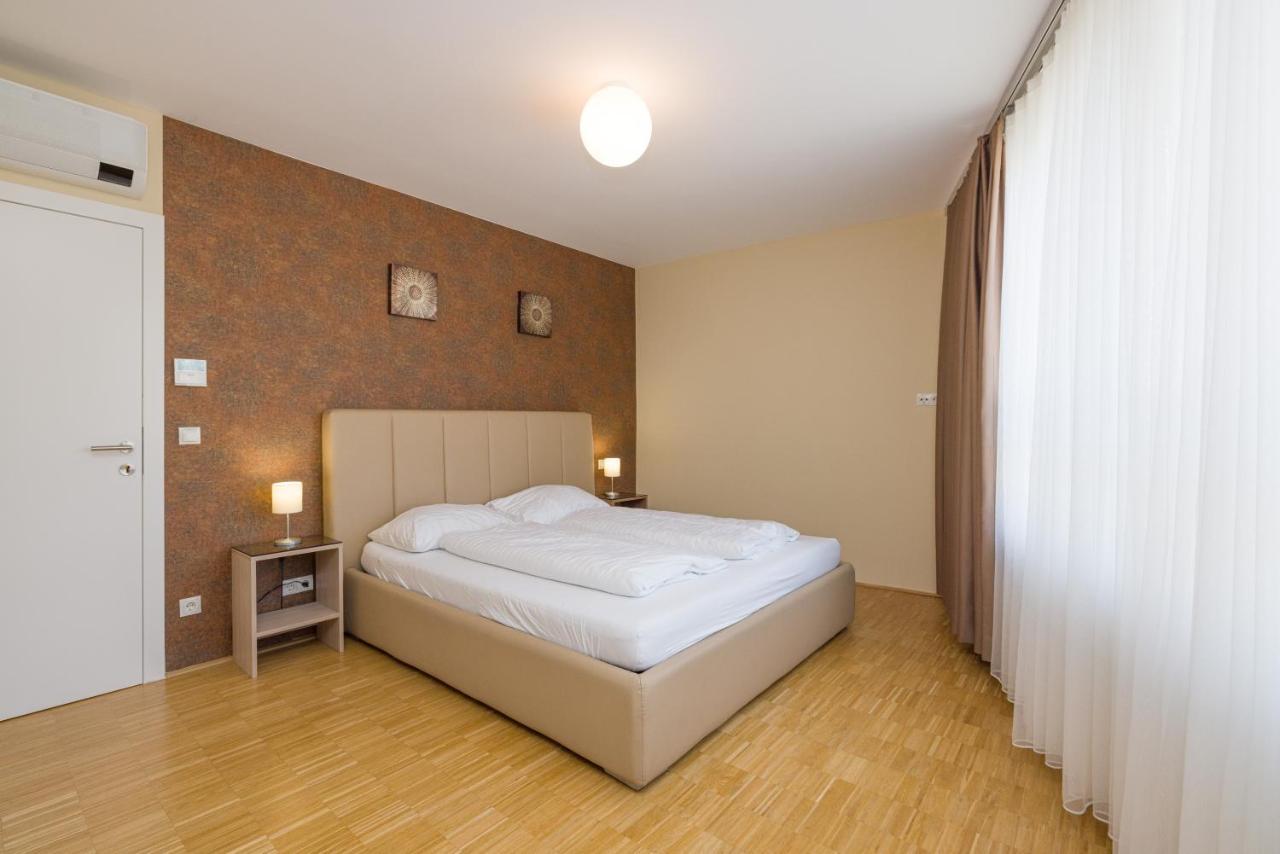 Linzerstrasse * Vídeň
